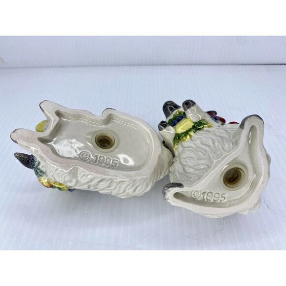 Vintage 1995 Fitz and Floyd Berries Ribbon Holiday Sheep Salt Pepper Shaker Set - Picture 7 of 10